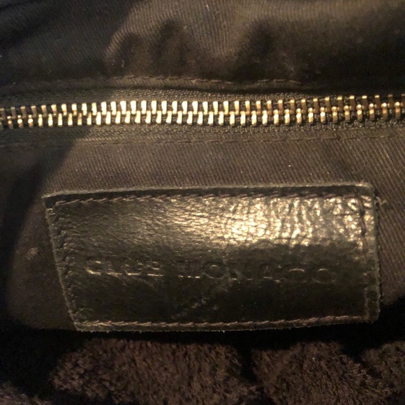 Club Monaco multi-use leather shoulder bag - Picture 5 of 6